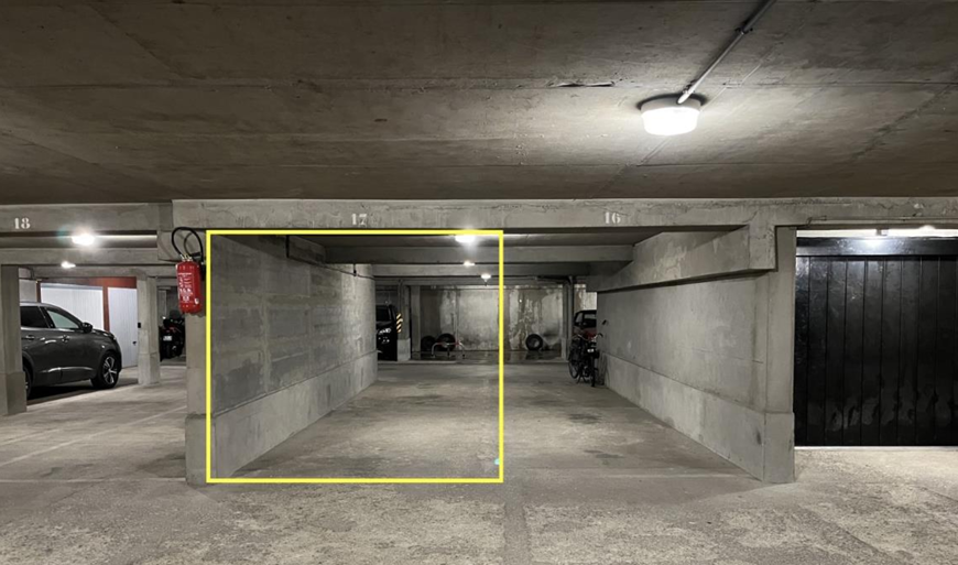 Parking d'Athena - près de la Place des Vosges, Le Marais