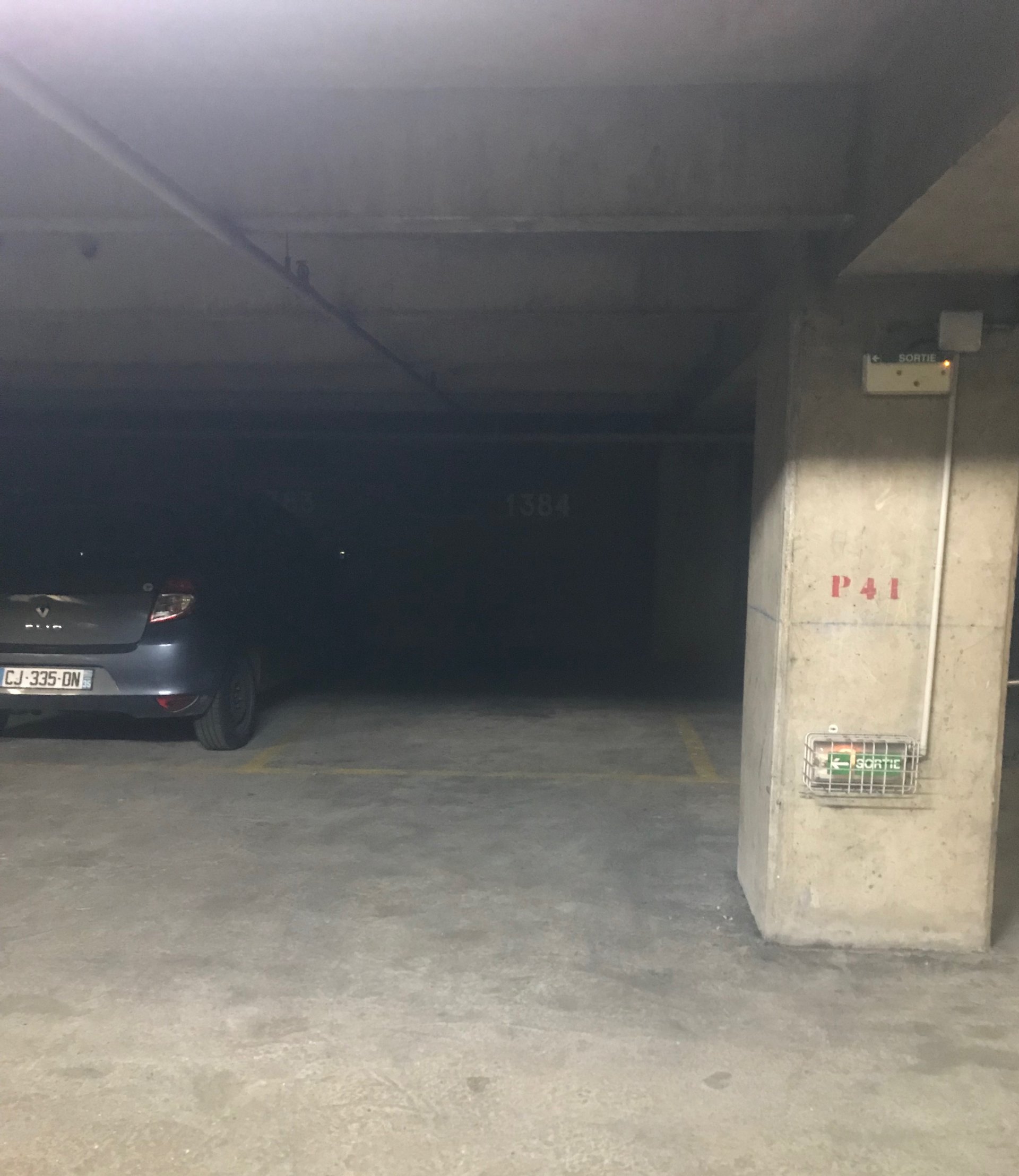 Posto auto di Clara - parcheggio vicino alla Gare Montparnasse di Parigi