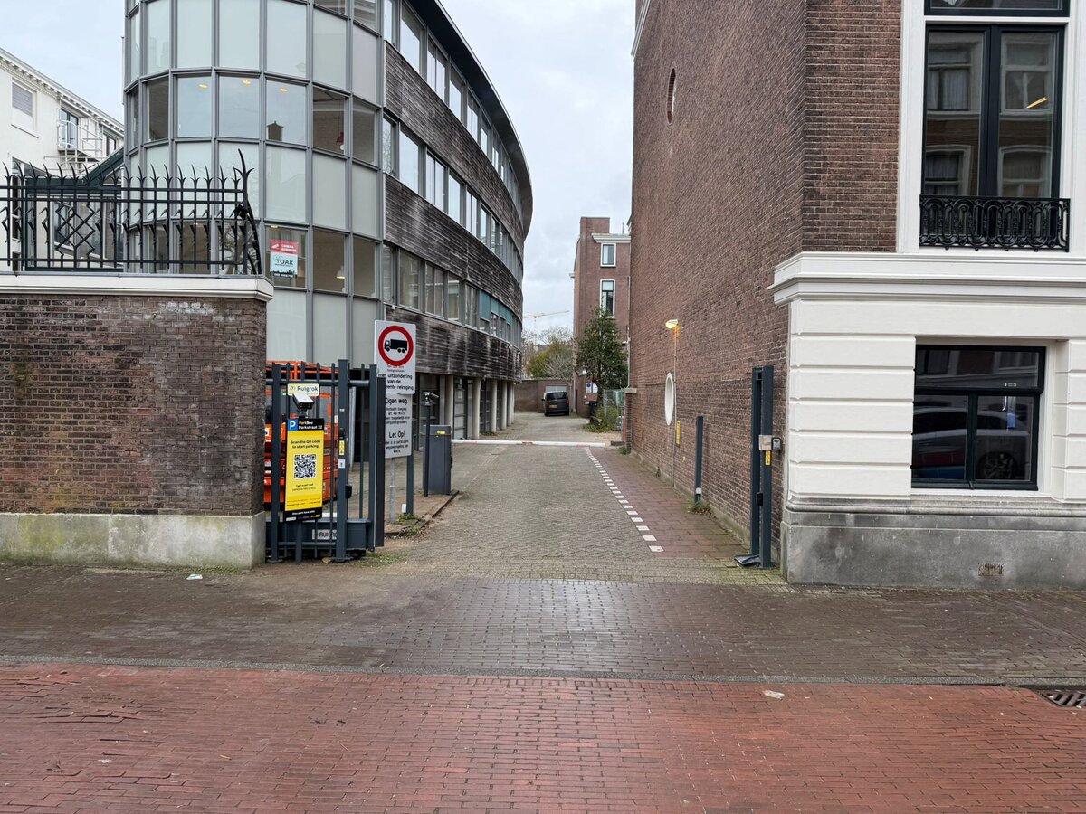 Parking Lot Amaliastraat 15 - The Hague Centre