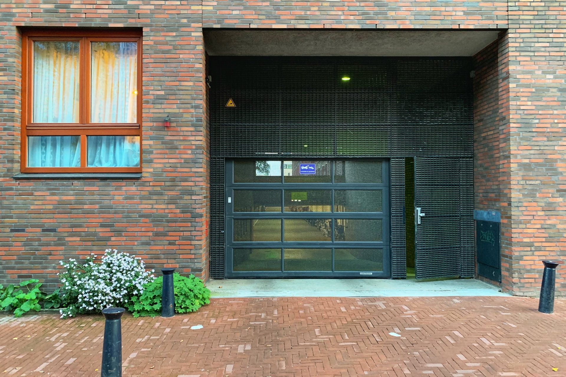 Posto auto di Eduardo - parcheggio vicino al Tropenmuseum di Amsterdam