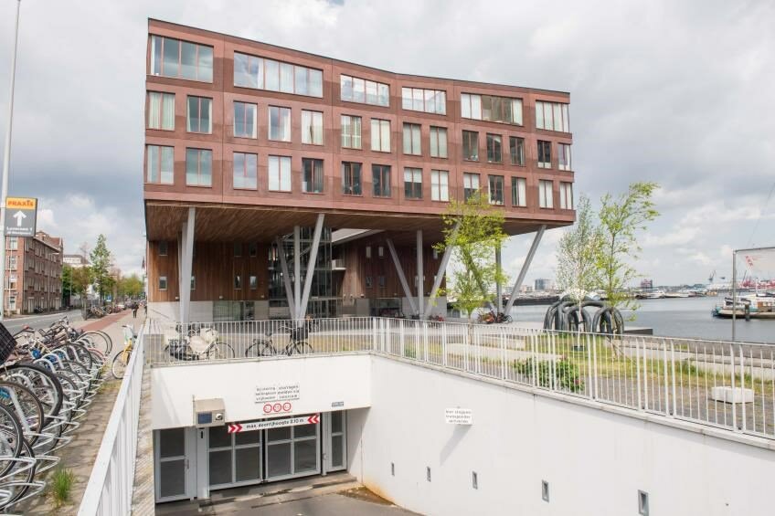 Posto auto di OELAN - parcheggio vicino a Houthavens Amsterdam