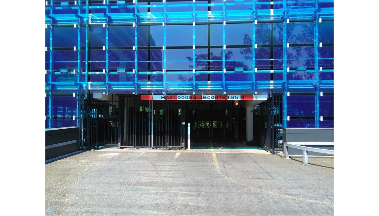 Posto auto di Shubham - parcheggio vicino al NDSM Wharf
