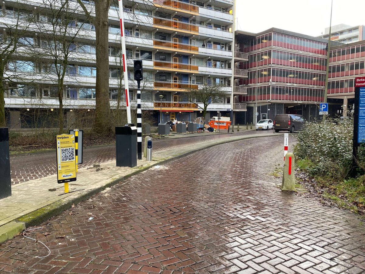 Parkeer bij Molenaarsweg 1 1035 AN Amsterdam Netherlands