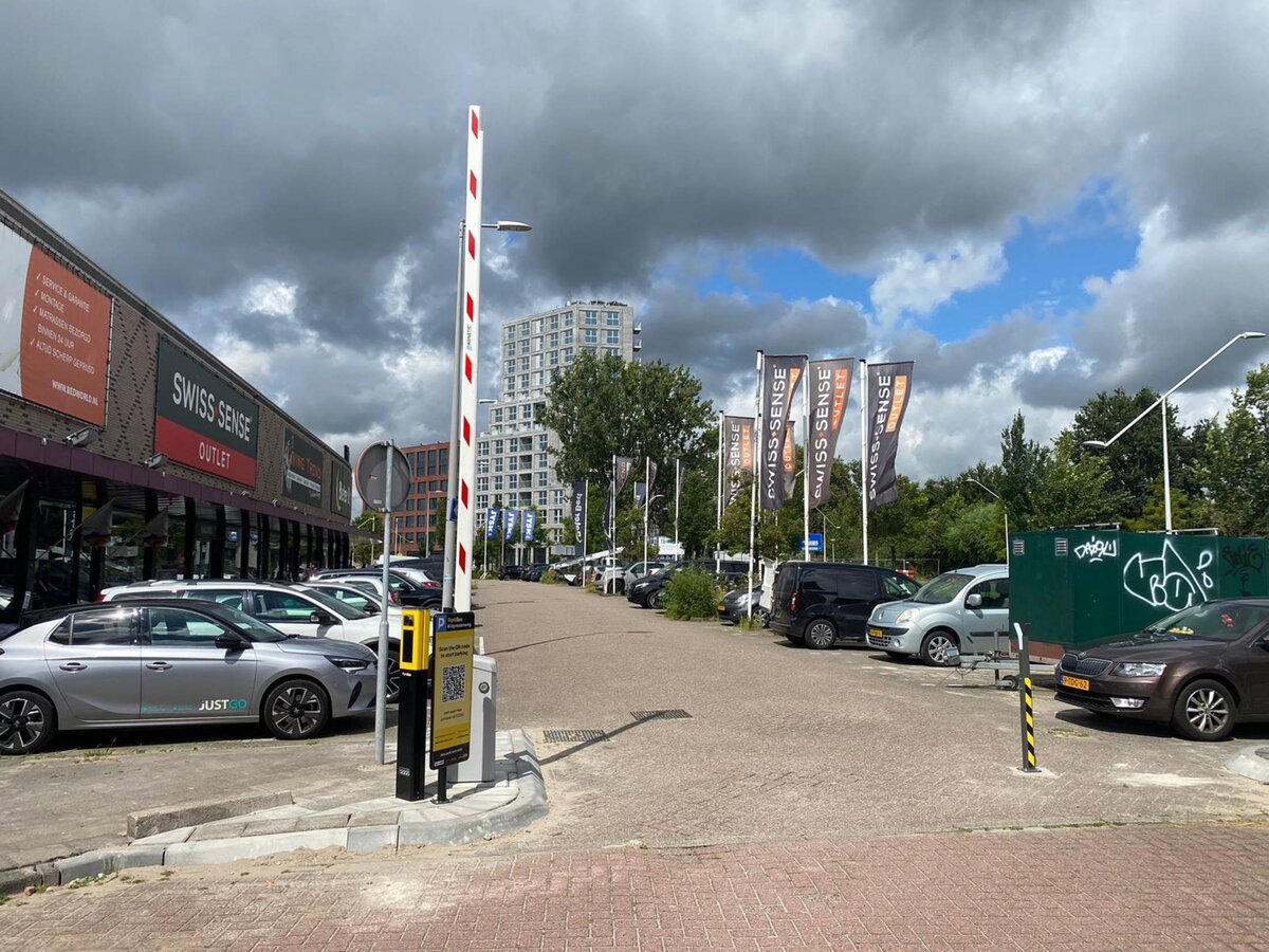 Parkeren Klaprozenweg - Amsterdam Noord