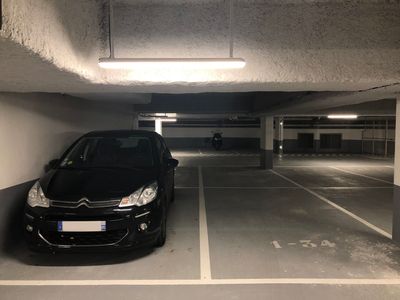 Alberto's parking spot - parking close to Parc de l'Observatoire Meudon