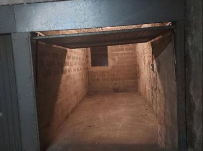 Audrey's Parking Spot - parking close to Prado beaches and Borély Park Marseille