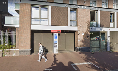 Mohammed's parking spot - parking close to De Hallen