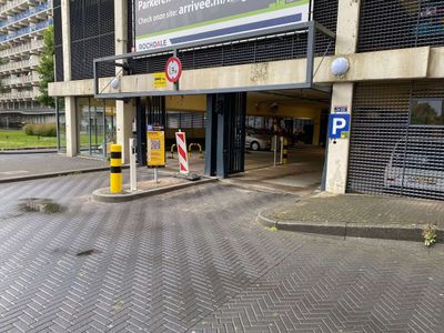Parking Nelson Mandela Park Amsterdam-Zuidoost