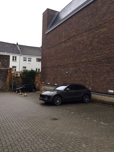 Parking de Hameler - parking proche du Markt Maastricht