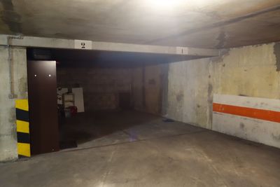 Louis' Parkplatz - nahe dem Père-Lachaise-Friedhof in Paris