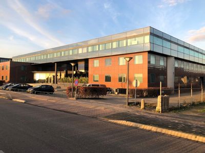 Parken Schiphol - Vienna House Easy by Wyndham Amsterdam Airport