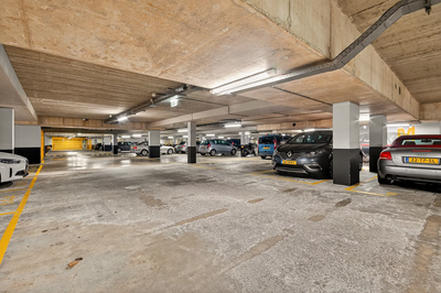 Marcels parkeerplaats – parkeerplaats dichtbij Westerdok, Amsterdam Centraal