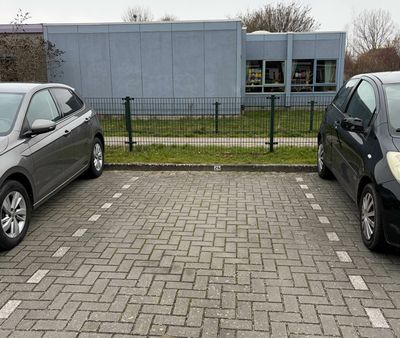 Naresh's Parking Spot - parking close to Muziekwijk shopping center, NS station Almere