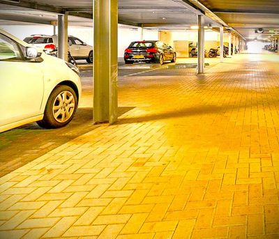 Parking de Parkdirect (INTERIOR) - aparcamiento cerca de Johan Cruijff ArenA Ámsterdam