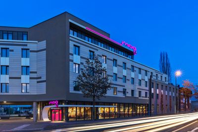 Dusseldorf South Moxy