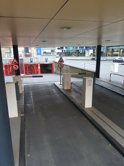 Akshay's parkeerplaats - parkeren dicht bij het Centraal Station van Eindhoven, het belangrijkste winkelgebied en Oud-Woensel