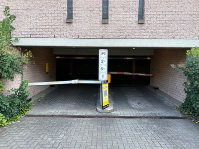 Parking Etterbeek Train Station Ixelles