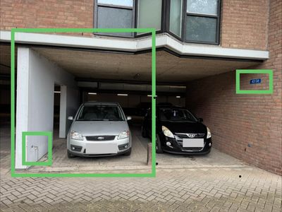 Parking dans le centre-ville de Rotterdam, près de Markthal et Blaak