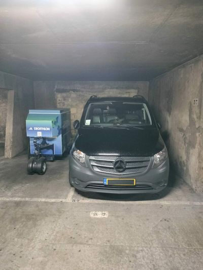 Parking de Queenty - parking cerca del Canal Saint-Martin en París