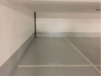 Benoit's Parking Spot - parking close to Chaville Rive Gauche train station