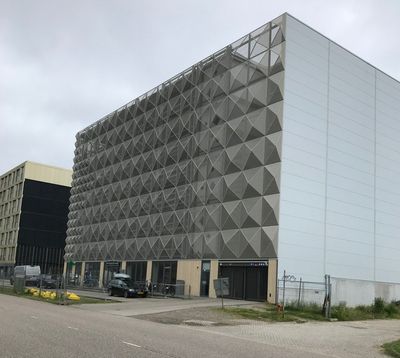 Parking de Astrid - parking cerca del EYE Film Museum y Amsterdam Noord