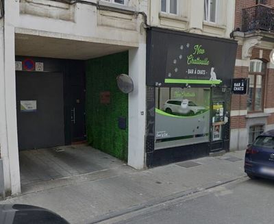 Maxime's Parking Spot - parking close to Place du Châtelain