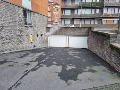 Parkplatz Helmetseplein Schaerbeek