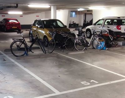 Manolis's Parking Spot - parking close to Urban Sport Zone Zeeburgereiland