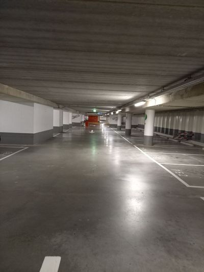 Steven's Parking Spot - parking close to Artis Zoo Amsterdam