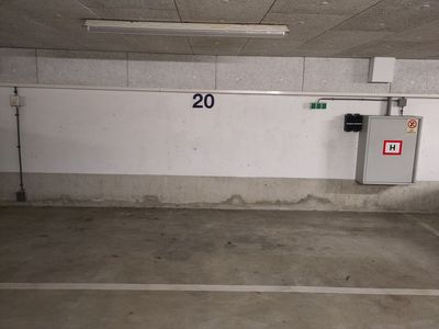 Gijs's Parking Spot - parking close to Diergaarde Blijdorp Rotterdam
