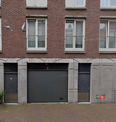 Covered Parking in Westerpark, Near Jordaan & Fabrique des Lumières
