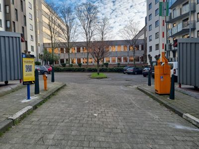 Parking UCLouvain Saint-Louis Brussels