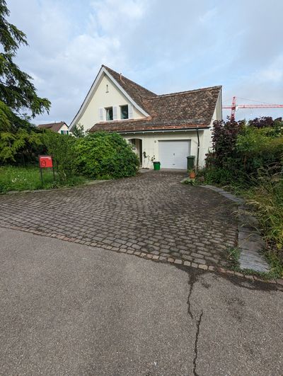 Davids Parkplatz - Parken in der Nähe des Zürcher Flughafens