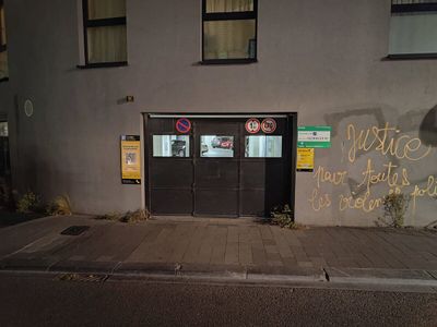 Parking Brussels-Chapel Station