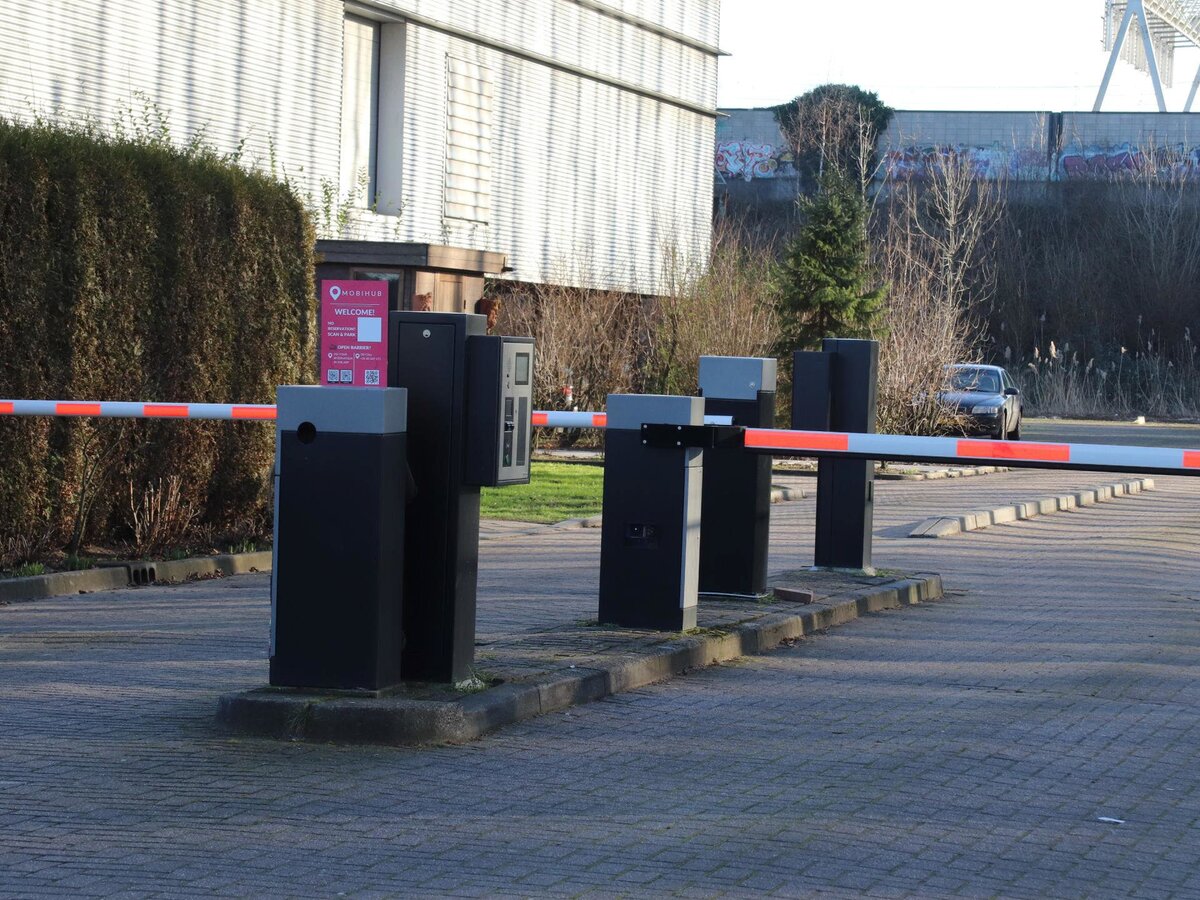 Parkeerplaats Frans Otten Stadion, IJsbaanpad – Amsterdam
