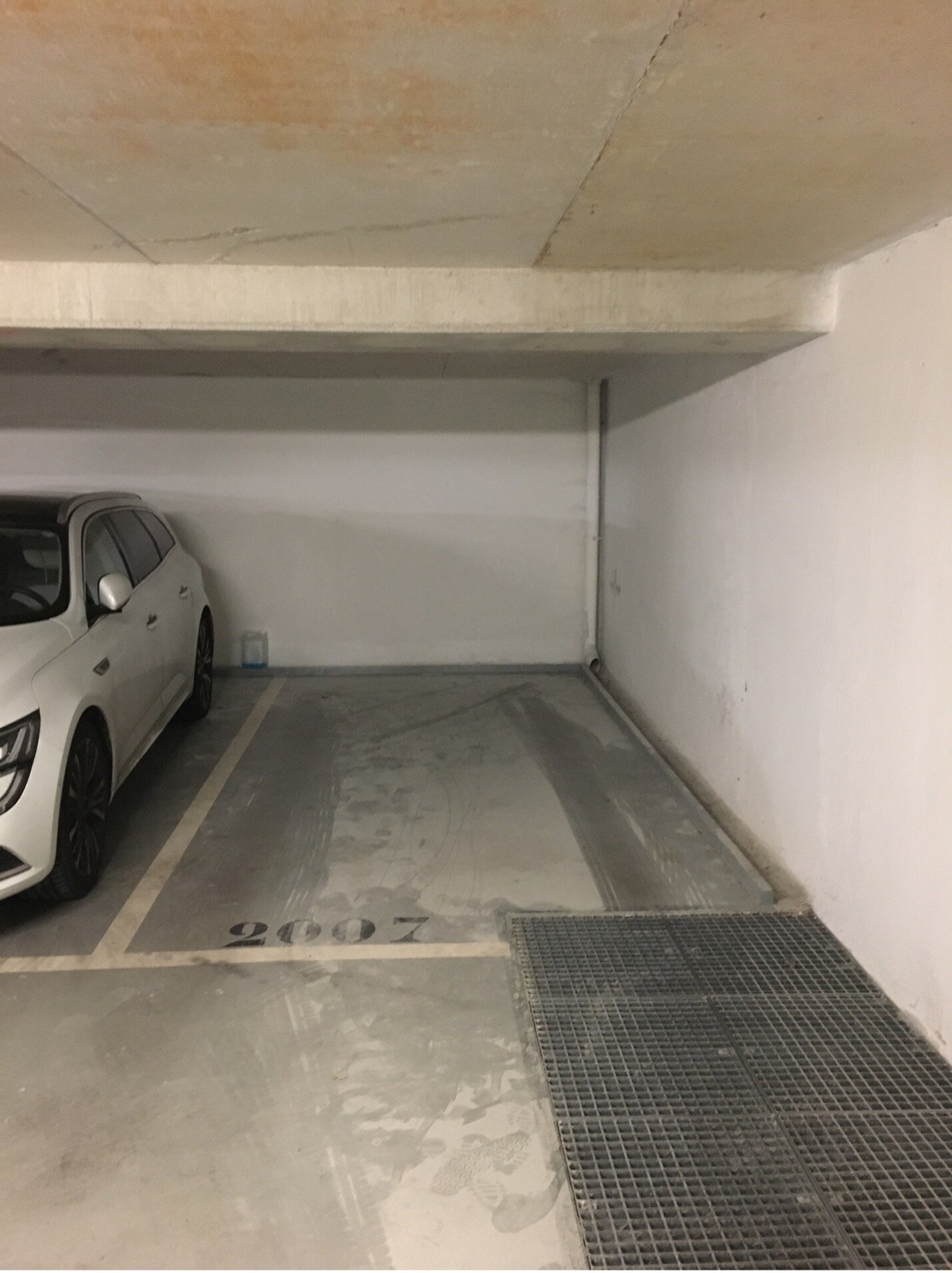 Parkeerplaats van DON - parkeren dichtbij Metro Gabriel Péri Asnières-sur-Seine