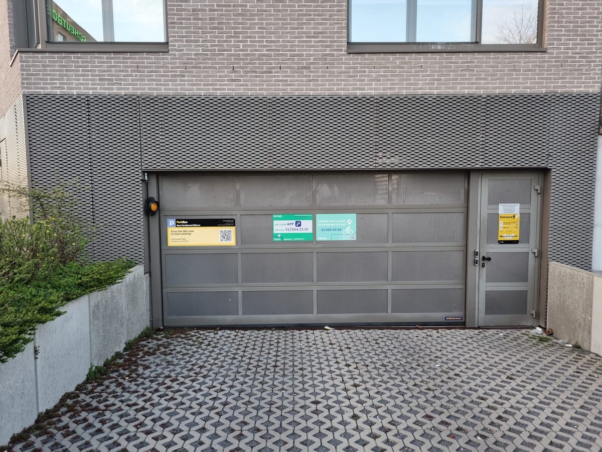 Parcheggio del cimitero di Sint-Agatha-Berchem