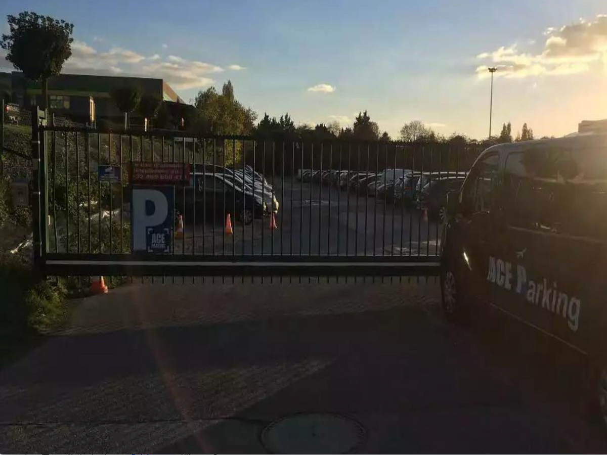 Parcheggio Bruxelles Sud Aeroporto di Charleroi – ACE Parcheggio