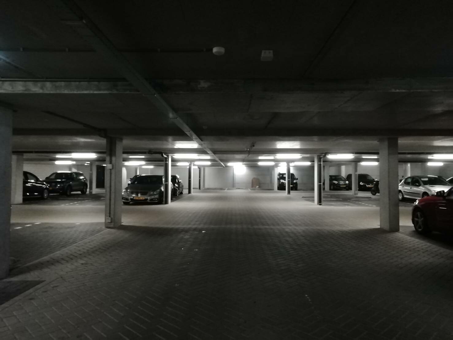 Marie's parkeerplaats - parkeren dicht bij het treinstation Amsterdam Lelylaan