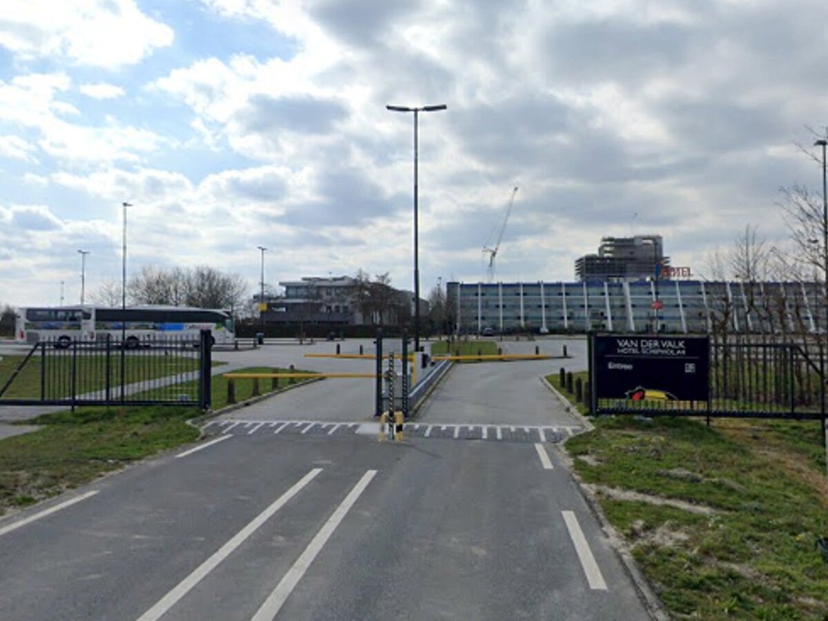 Parkeerplaats Schiphol Airport – Valk Hotel