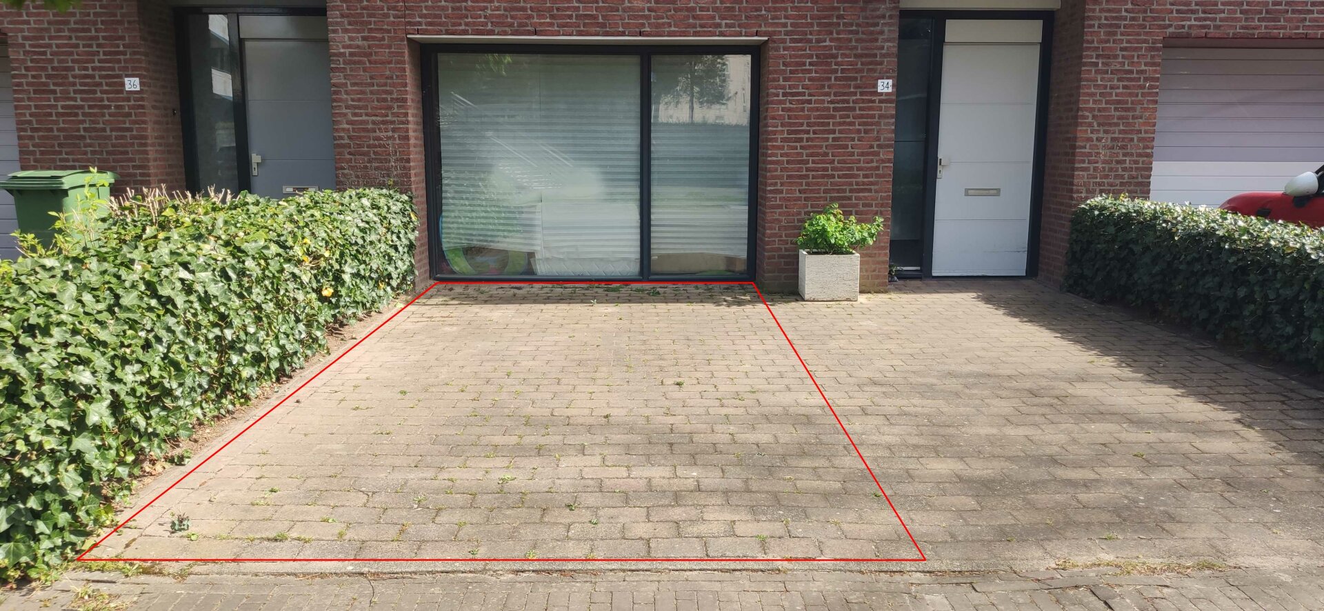 Posto auto di Sergey - parcheggio vicino all'aeroporto di Eindhoven
