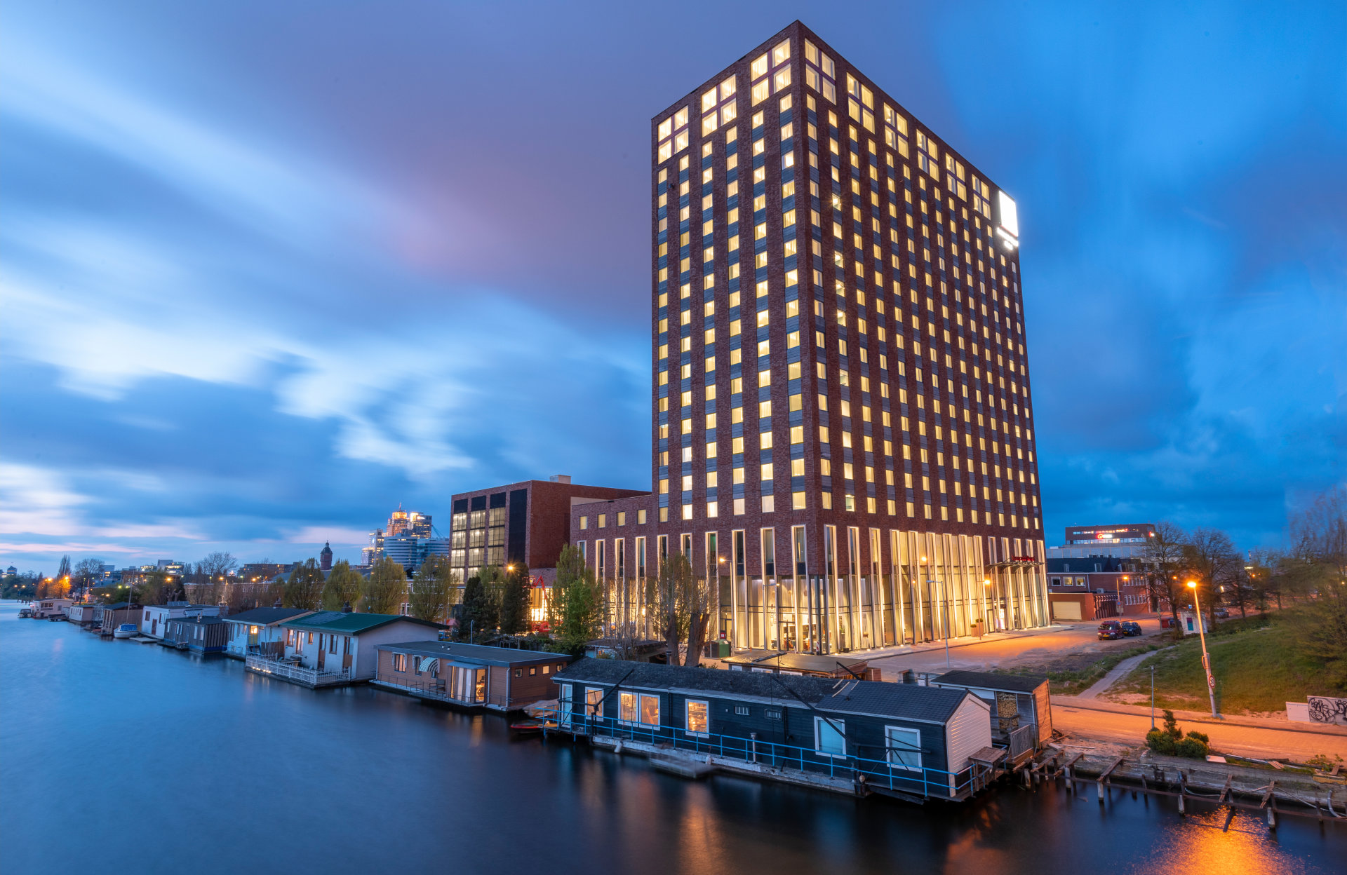 Parkeergarage Amsterdam Amstel - Leonardo Royal Hotel