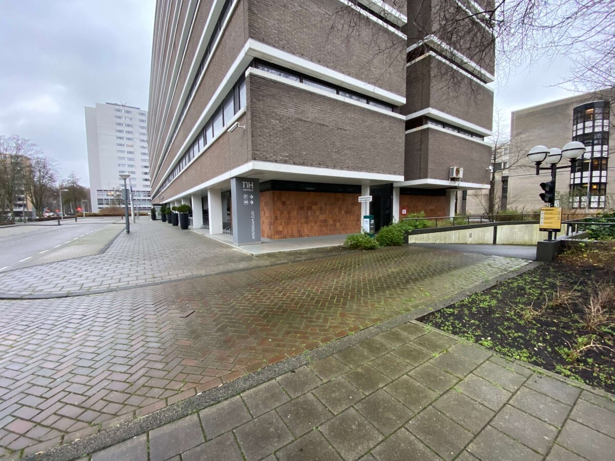 Parkeren bij NH Amsterdam Zuid