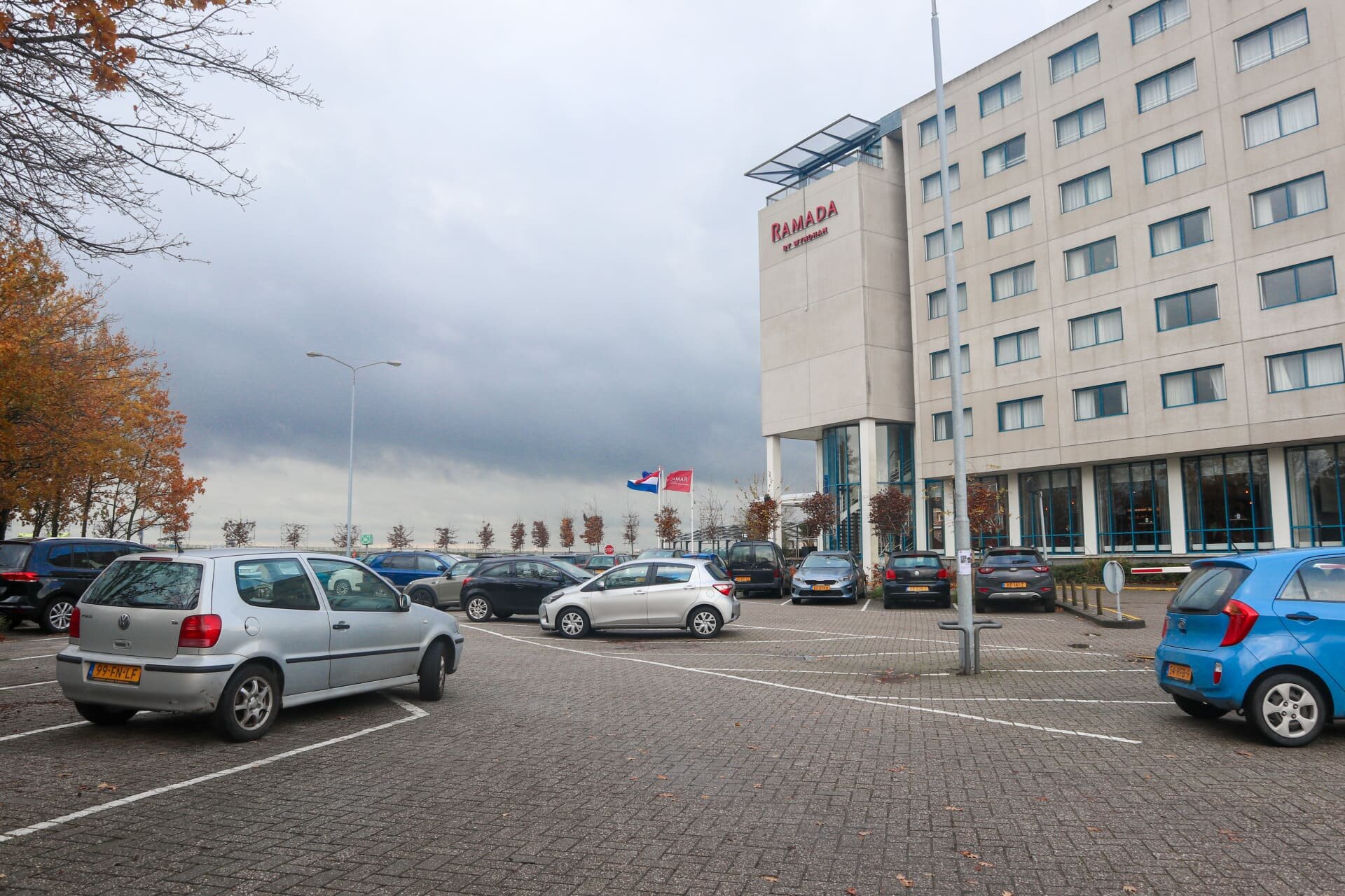 Parken Mit Wohnmobil Flughafen Schiphol Amsterdam www.mobypark.com