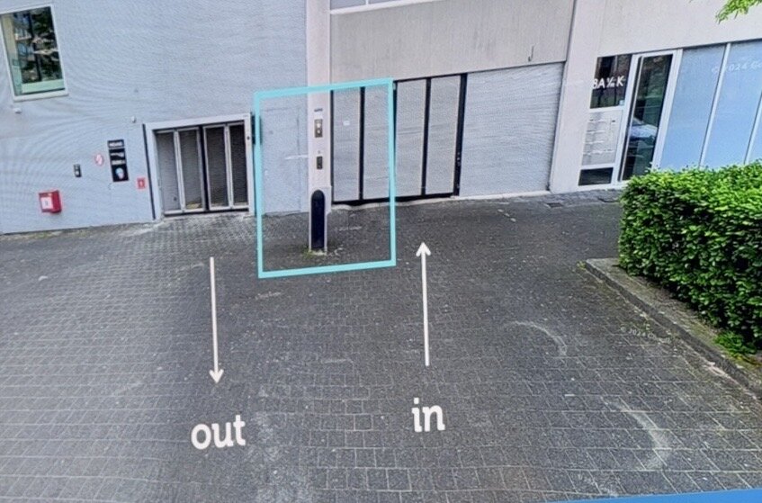 Miguel's Parking Spot - parking close to Oud-West & Foodhallen