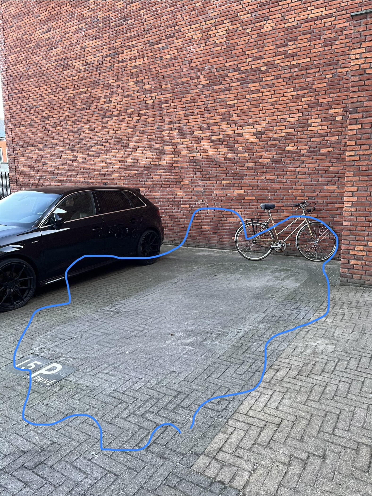 {"de":"","en":"{\"de\":\"Ju's Parkplatz - Parkplatz in der N\\u00e4he des Sloterplas, Slotervaart\",\"en\":\"Ju's parking spot - parking close to Sloterplas, Slotervaart\",\"es\":\"Parking de Ju - parking cerca de Sloterplas, Slotervaart\",\"fr\":\"Parking de Ju - parking pr\\u00e8s de Sloterplas, Slotervaart\",\"it\":\"Parcheggio di Ju - parcheggio vicino a Sloterplas, Slotervaart\",\"nl\":\"Ju's parkeerplaats - parkeren dicht bij de Sloterplas, Slotervaart\"}","es":"","fr":"","it":"","nl":""}