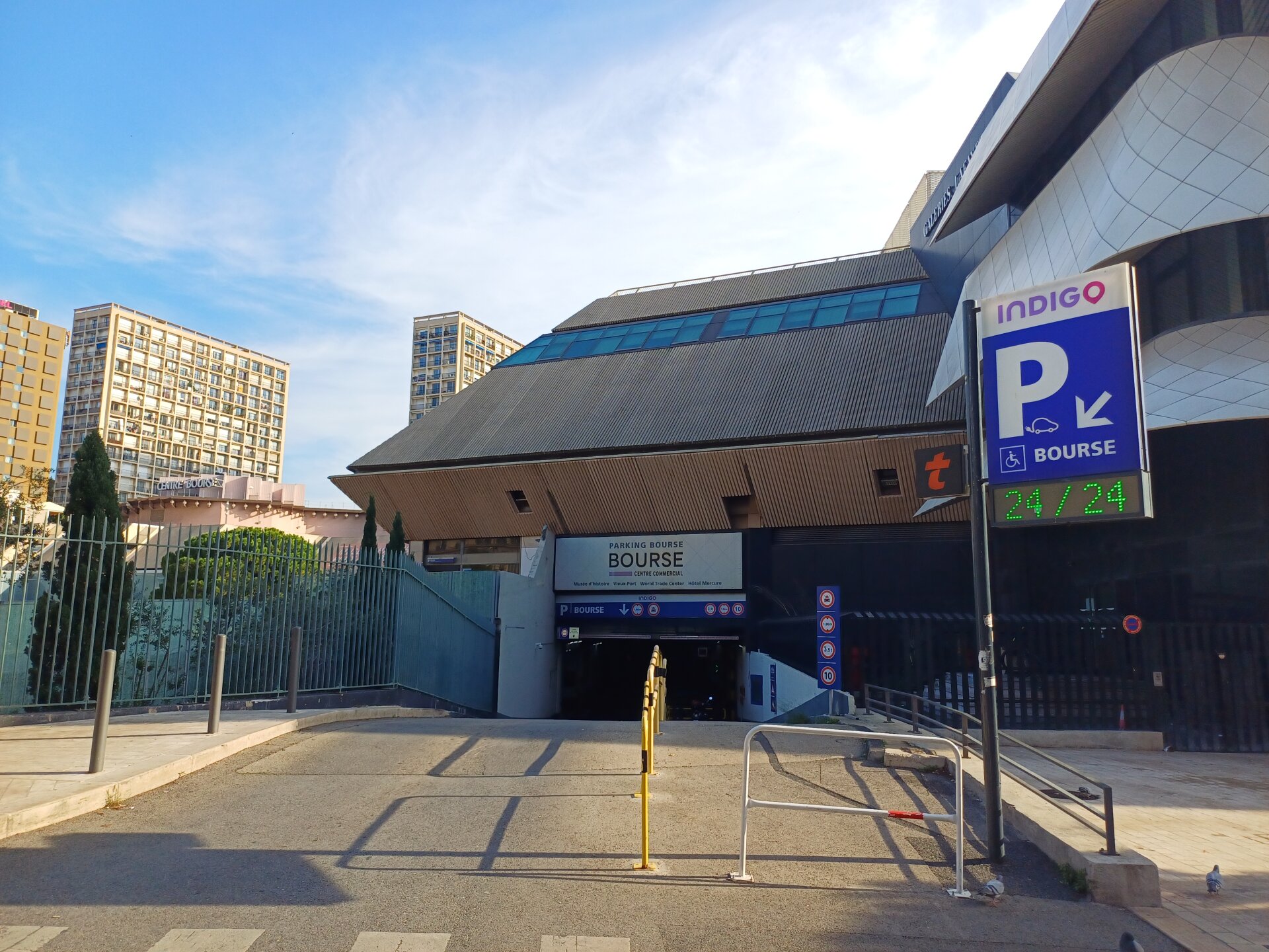 De parkeerplaats van Athéna - parkeren dichtbij de Vieux Port, Marseille