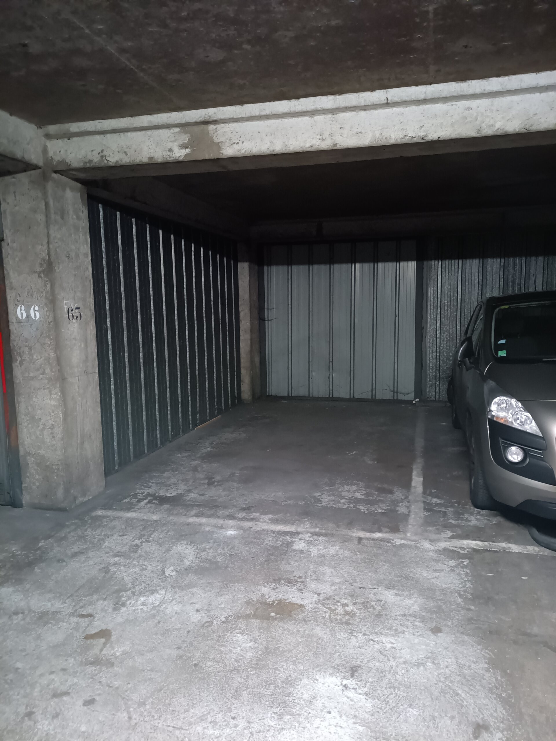 Parkeerplaats van Antoine - parkeren dicht bij Porte de Bagnolet