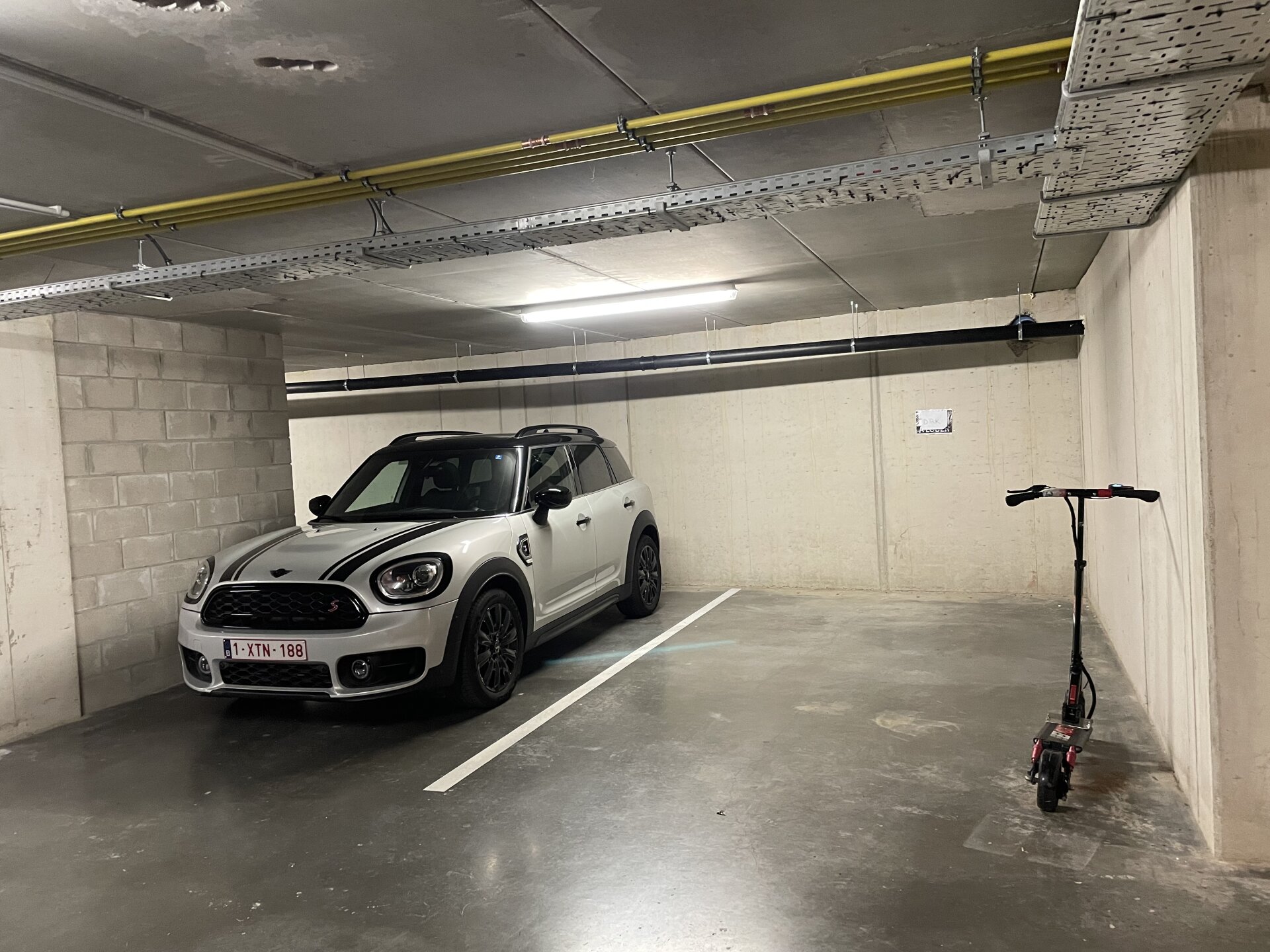 Parking de Hamdaoui - parking cerca del Aeropuerto de Bruselas (BRU)